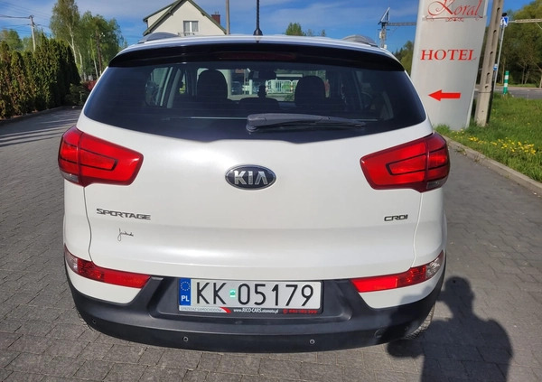 Kia Sportage cena 43900 przebieg: 217113, rok produkcji 2015 z Wieliczka małe 137